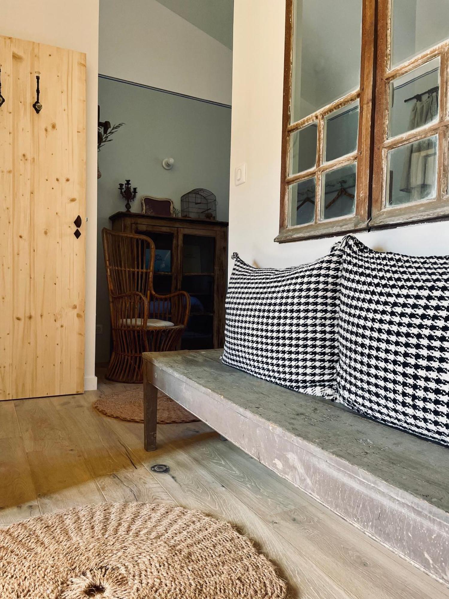 Les Appartements Du Saint Thiers, La Provence Dans Un Coin De La Drome Et L'Esprit D'Une Maison D'Hotes A Saou Extérieur photo